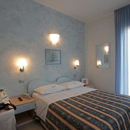 Hotel Villa Irma Rimini Luaran gambar