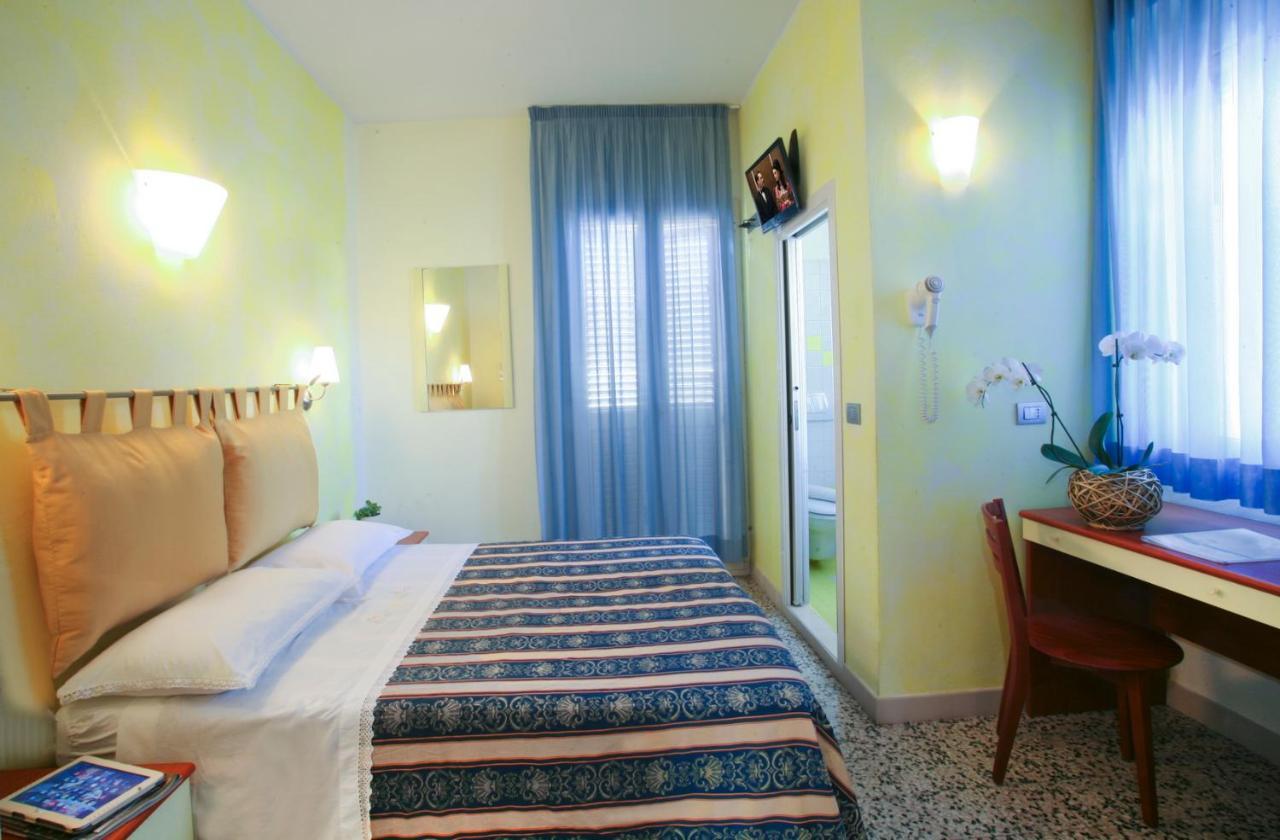 Hotel Villa Irma Rimini Luaran gambar